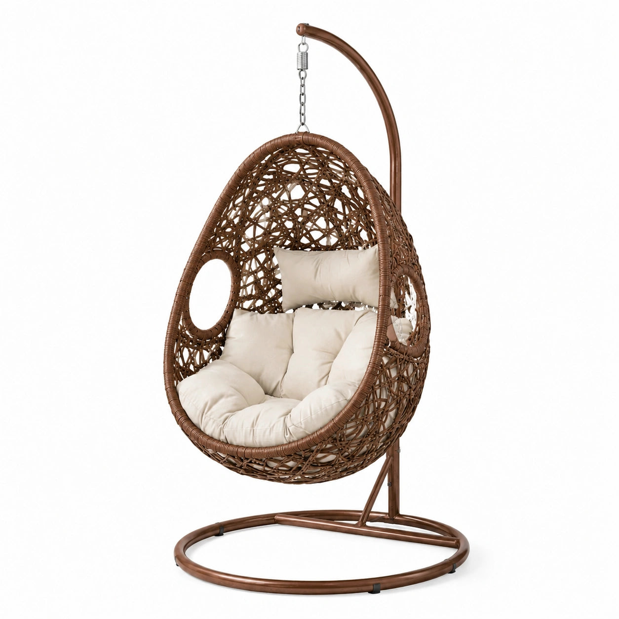 Poltrona sospesa in rattan sintetico e acciaio con cuscini crema